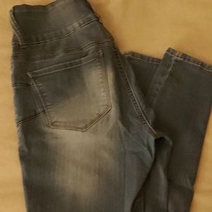 High rise skinny jeans size 5